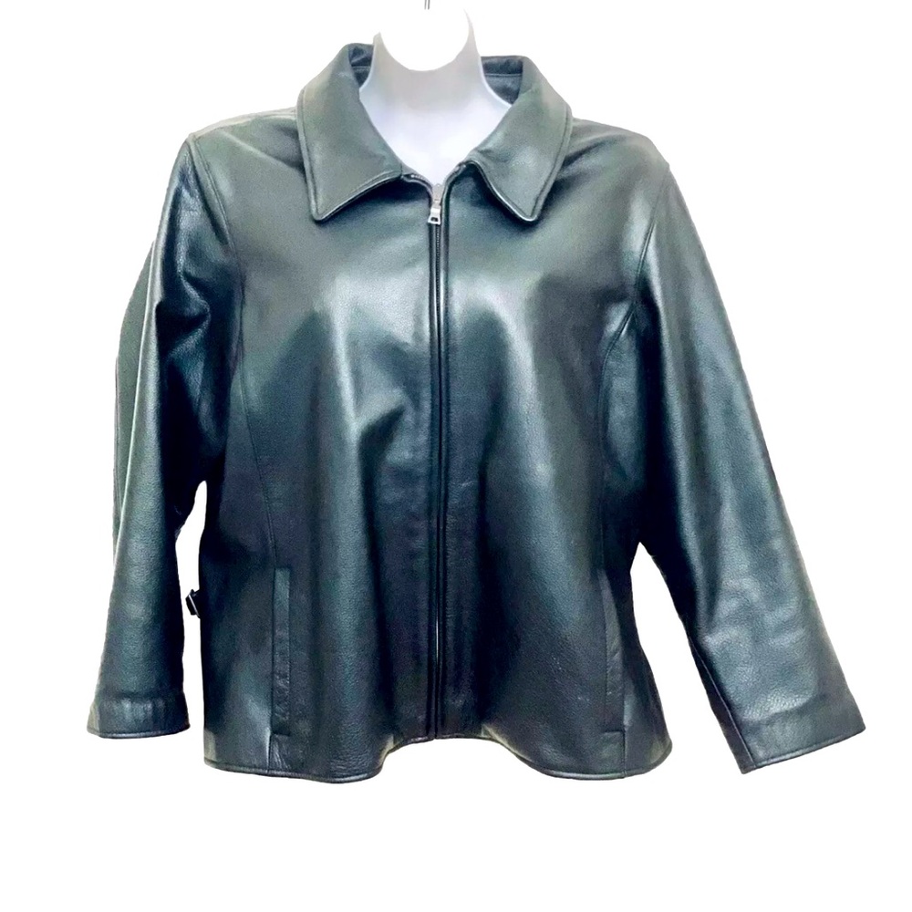 Vintage NWOT Eddie  Bauer Black  Leather Jacket - Perfect Condition Petite XL